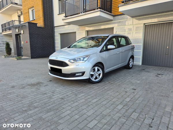 Ford Grand C-MAX Gr 1.5 TDCi Titanium