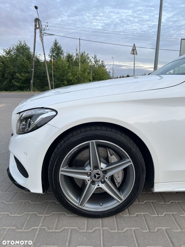 Mercedes-Benz Klasa C 300 7G-TRONIC AMG Line - 13