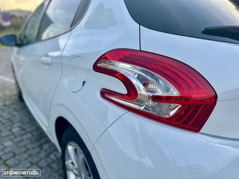 Peugeot 208 1.2 VTi Active - 5