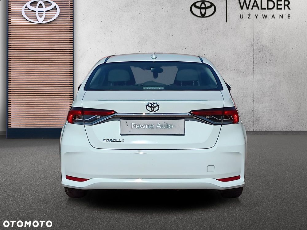 Toyota Corolla - 5