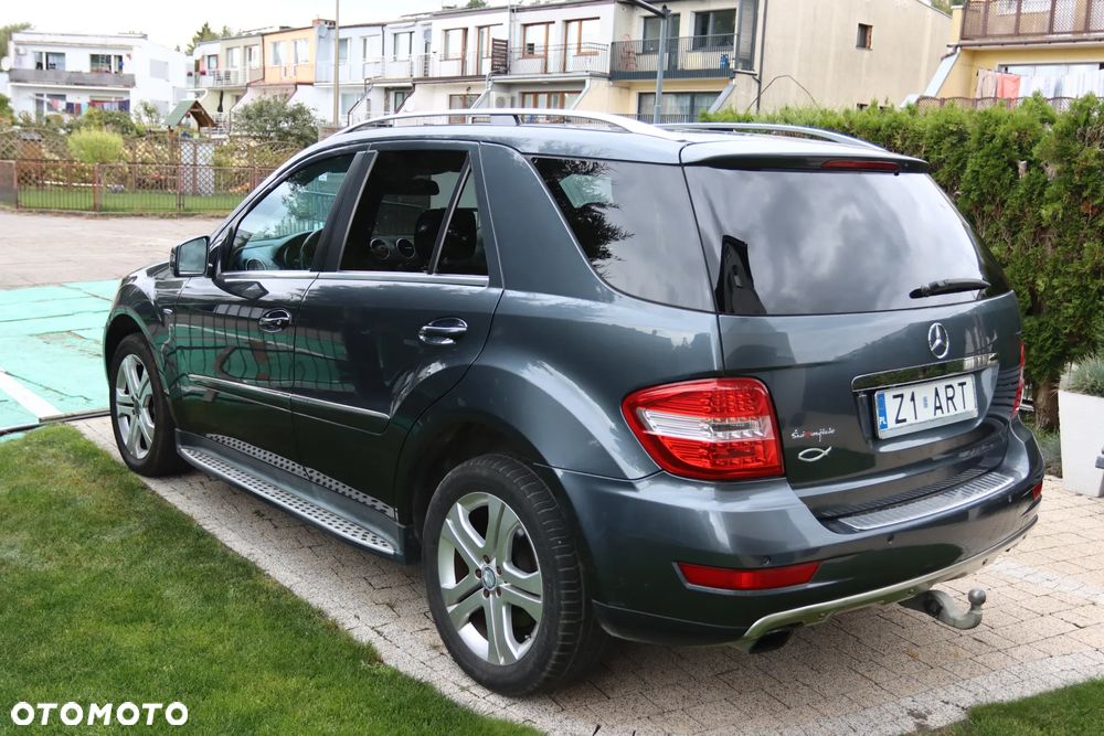 Mercedes-Benz ML 300 CDI BlueEff 4-Matic - 8