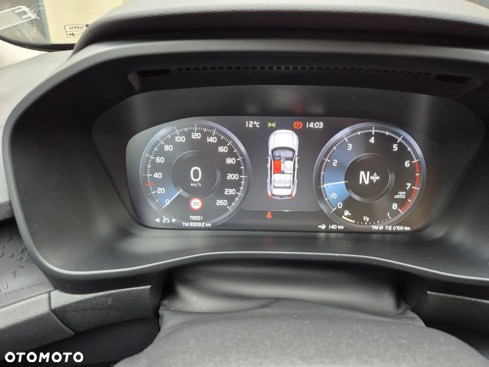 Volvo XC 40 T3 Momentum Core - 20