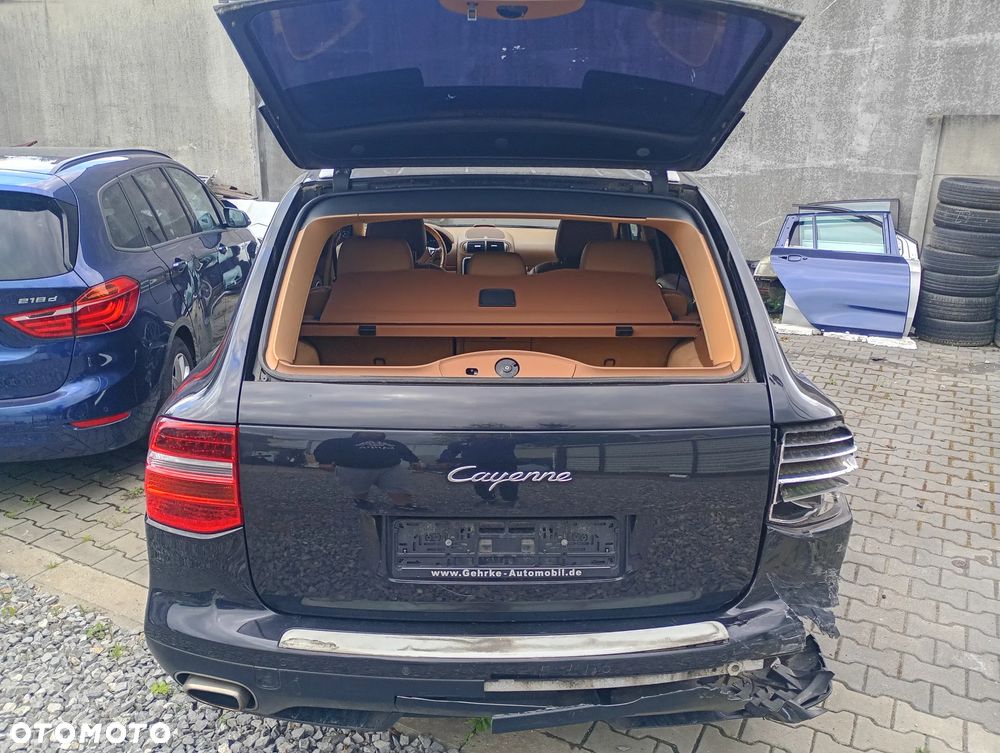 Porsche Cayenne - 17