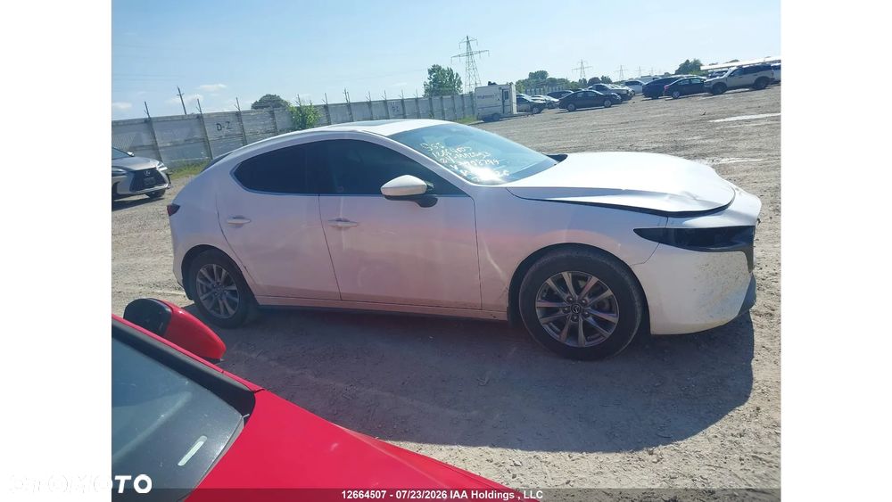 Mazda 3 - 9