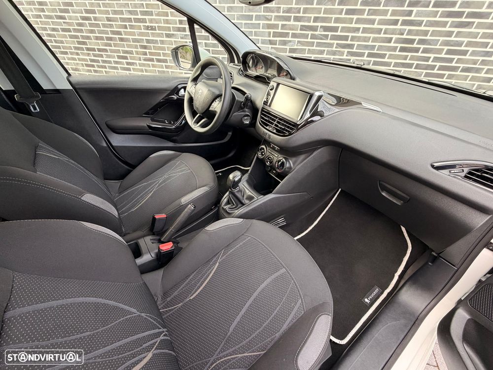Peugeot 208 1.4 HDi Active - 11