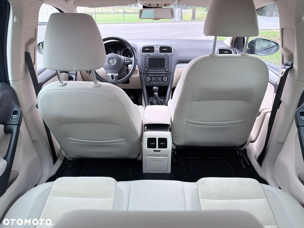 Volkswagen Golf 1.6 TDI Highline - 9