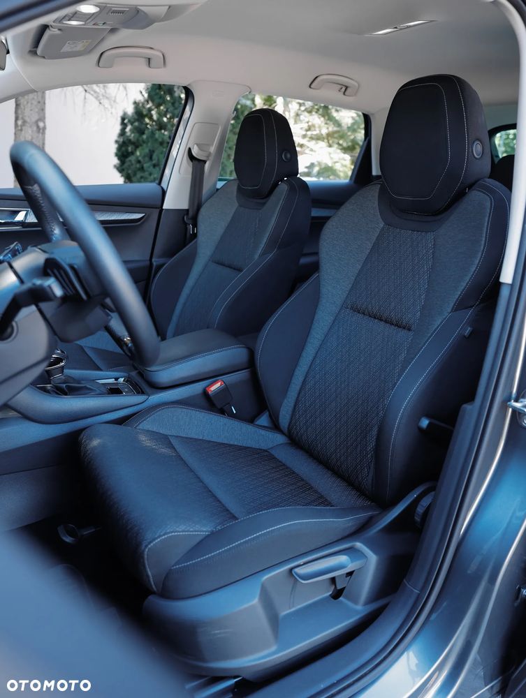 Skoda Karoq 1.5 TSI ACT Selection DSG - 11