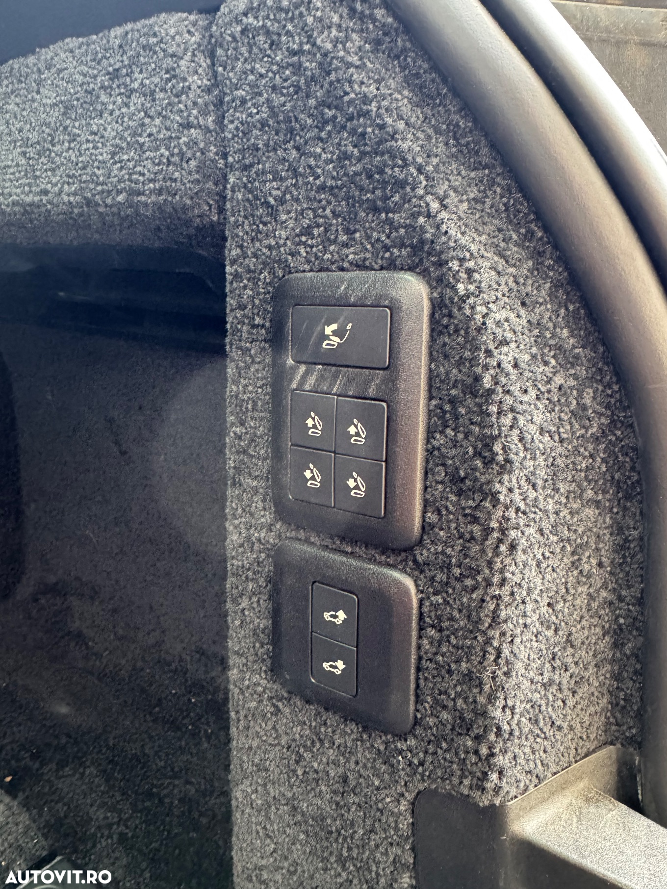 Land Rover Range Rover 2.0 l4 PHEV LWB Autobiography - 16