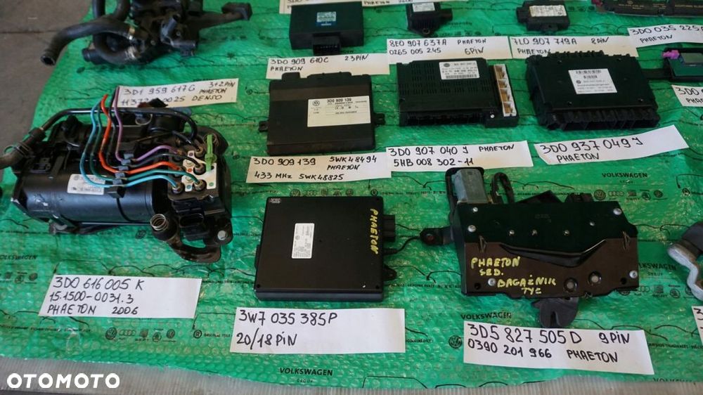 PRZYCISK OTWIERANIA KLAPY VW PHAETON - 14