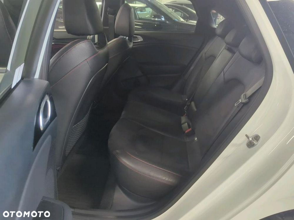 Kia Ceed 1.6 T-GDI DCT7 OPF GT - 15