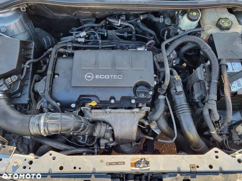 Opel Astra 1.4 Turbo Style - 17
