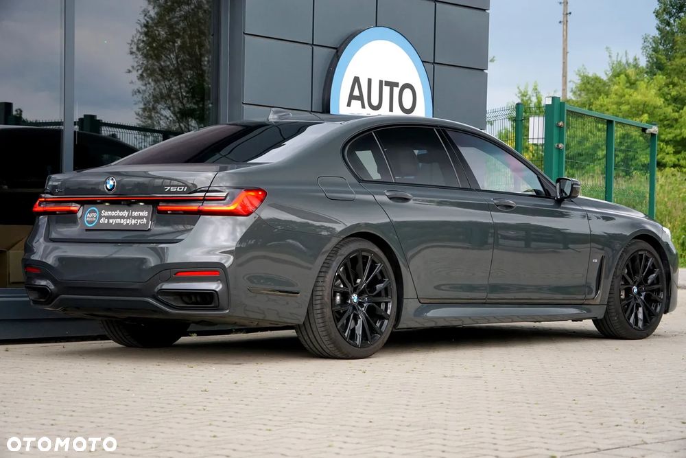 BMW Seria 7 750i xDrive sport - 7