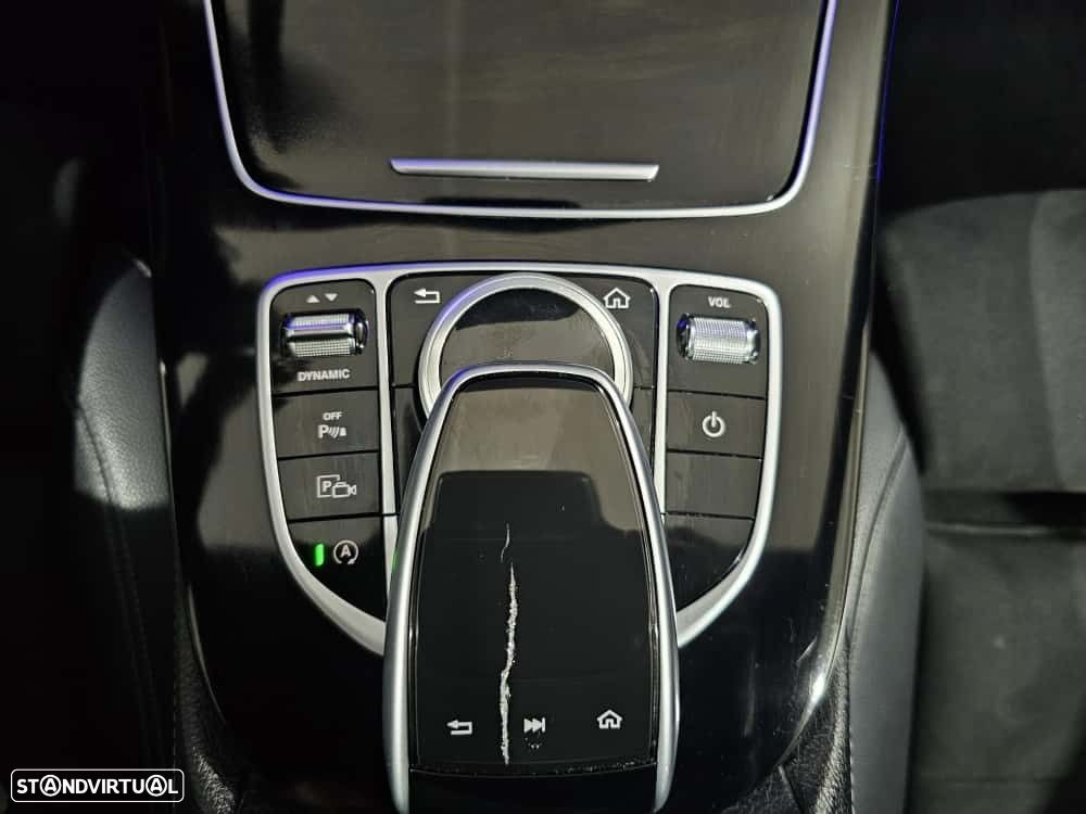 Mercedes-Benz E 220 d AMG - 30
