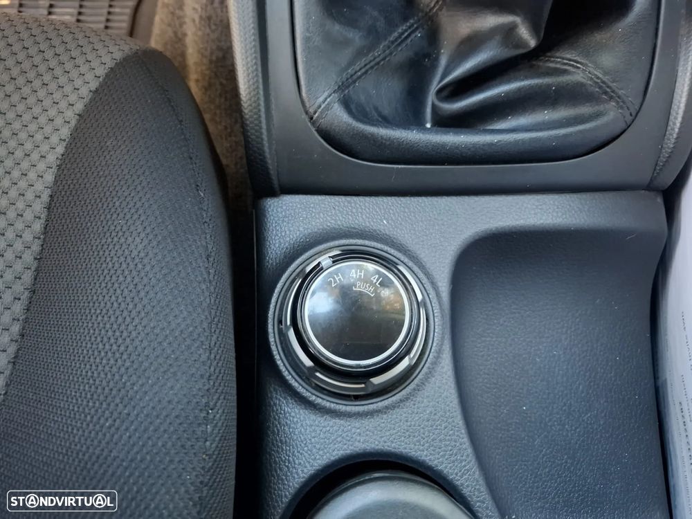 Mitsubishi L200 2.3 DI-D CD Invite 4WD - 41