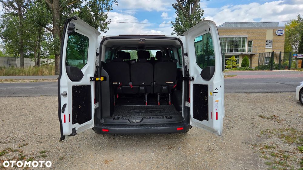 Ford Transit Custom 330 L2H1 Ambiente - 19