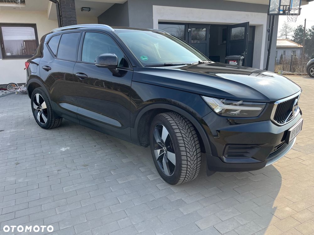 Volvo XC 40 D3 Momentum Pro - 2
