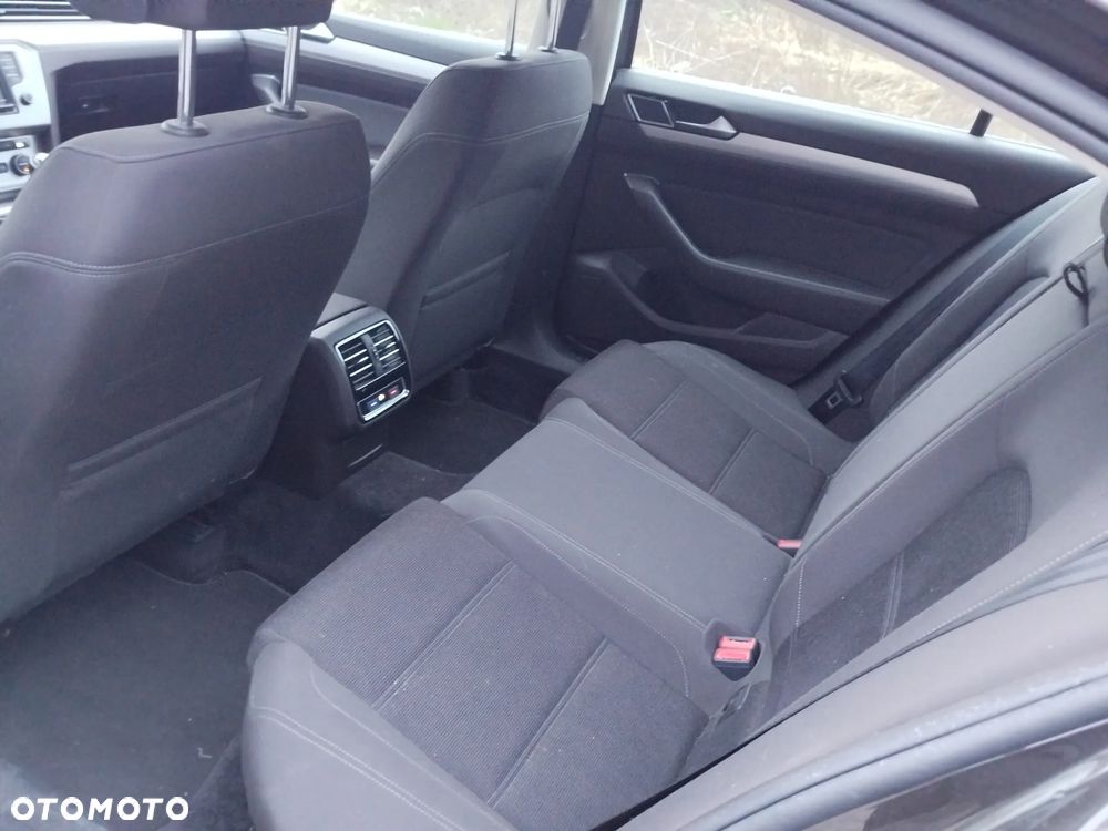 Volkswagen Passat 2.0 TDI BMT Comfortline - 6