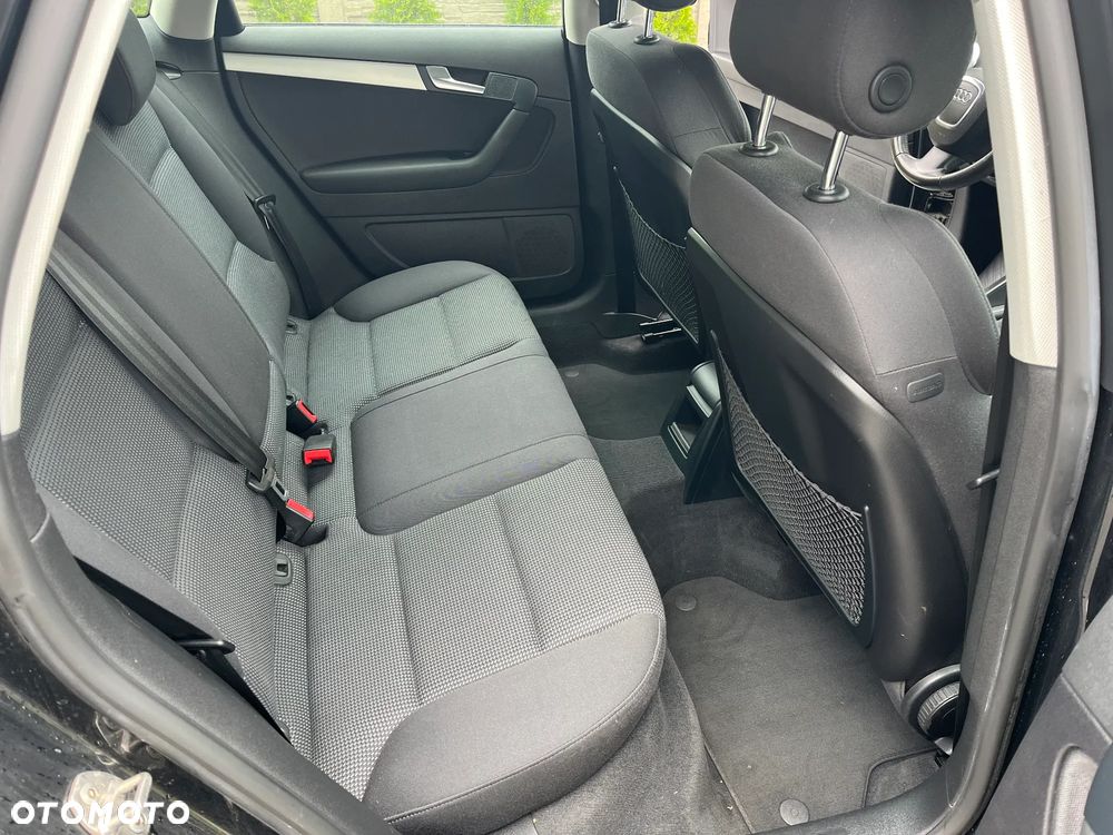 Audi A3 Sportback 1.8 TFSI Attraction - 11