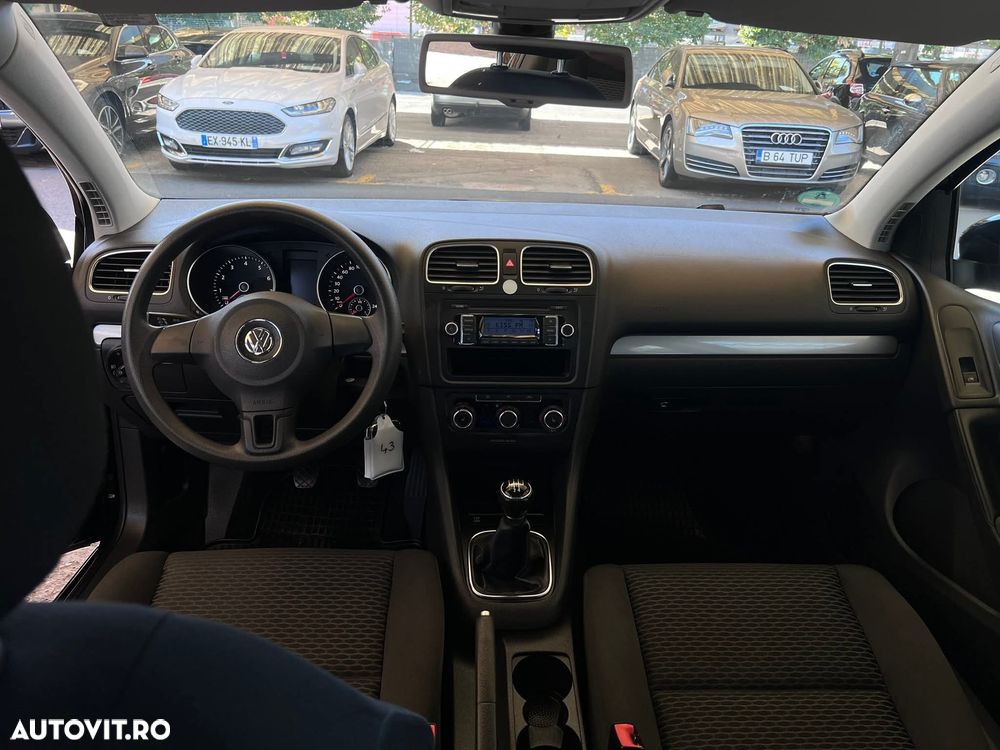 Volkswagen Golf - 5
