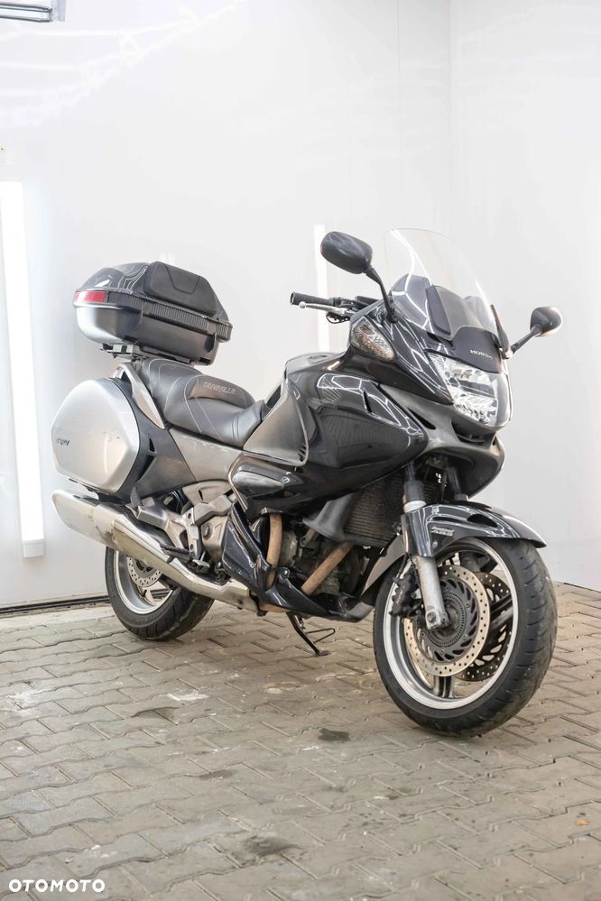 Honda NT - 4