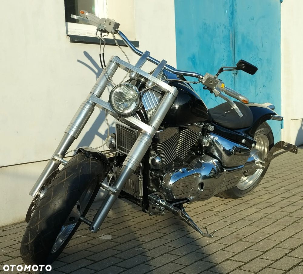 Suzuki Intruder
