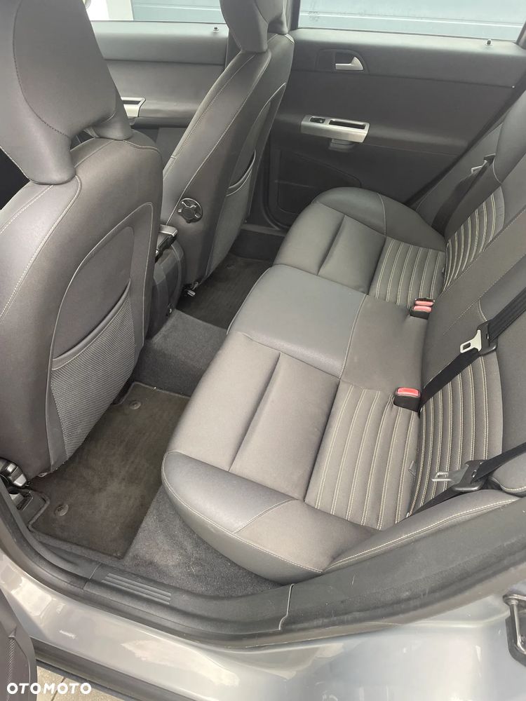 Volvo V50 2.0D - 8