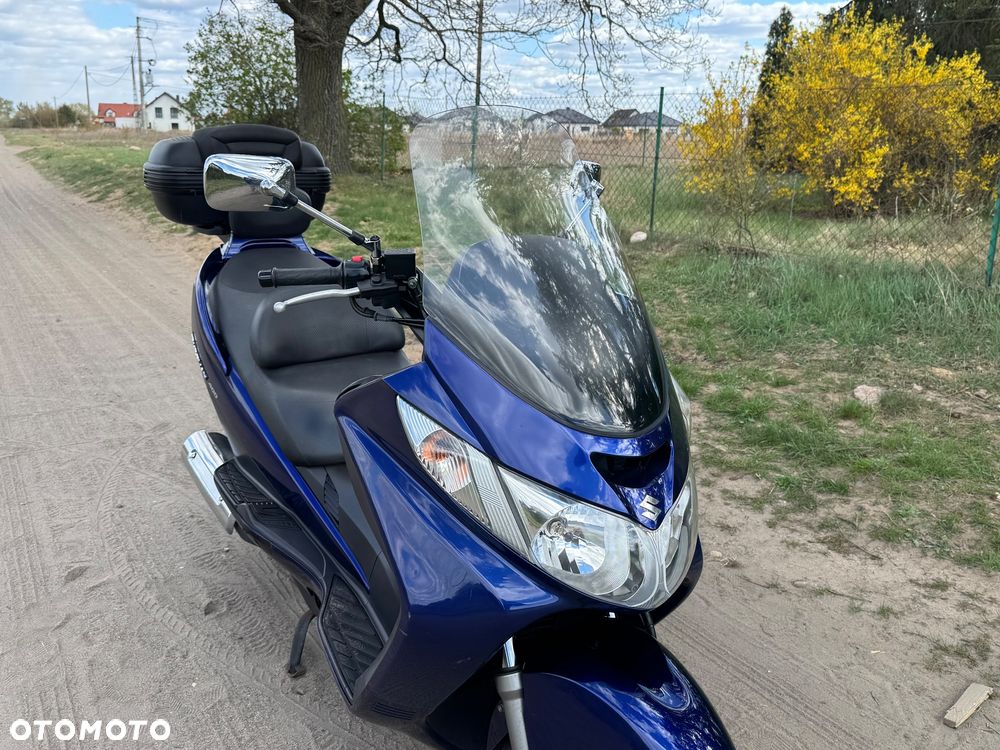 Suzuki Burgman - 6