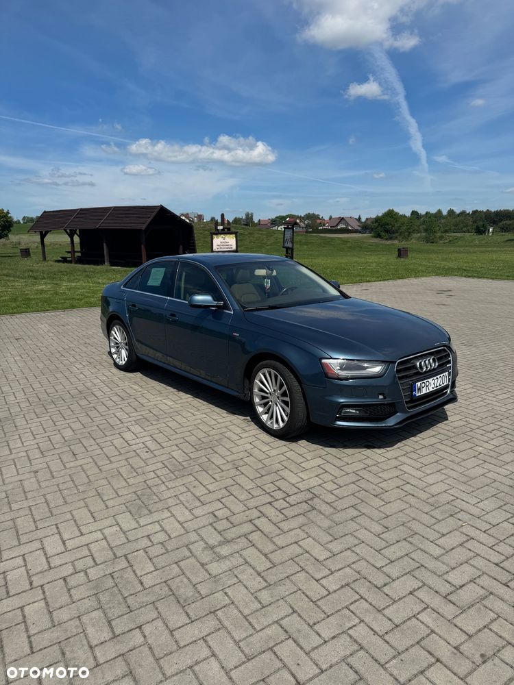 Audi A4 Limousine - 3