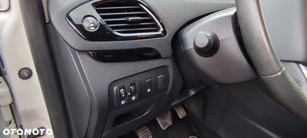 Renault Scenic 1.4 16V TCE Bose Edition - 14