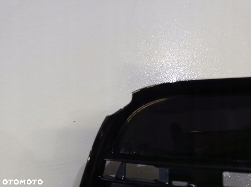 AUDI A3 8P LIFT KRATKA ZDERZAKA LEWA 8P0807681 - 2