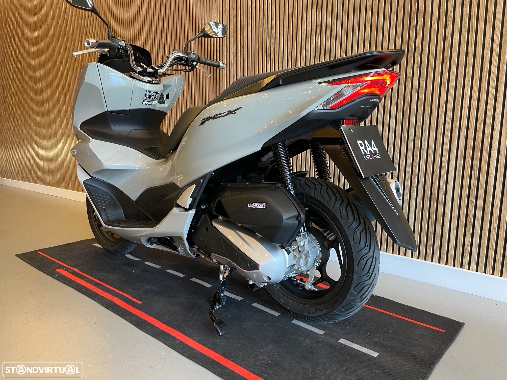 Honda PCX125 - 14