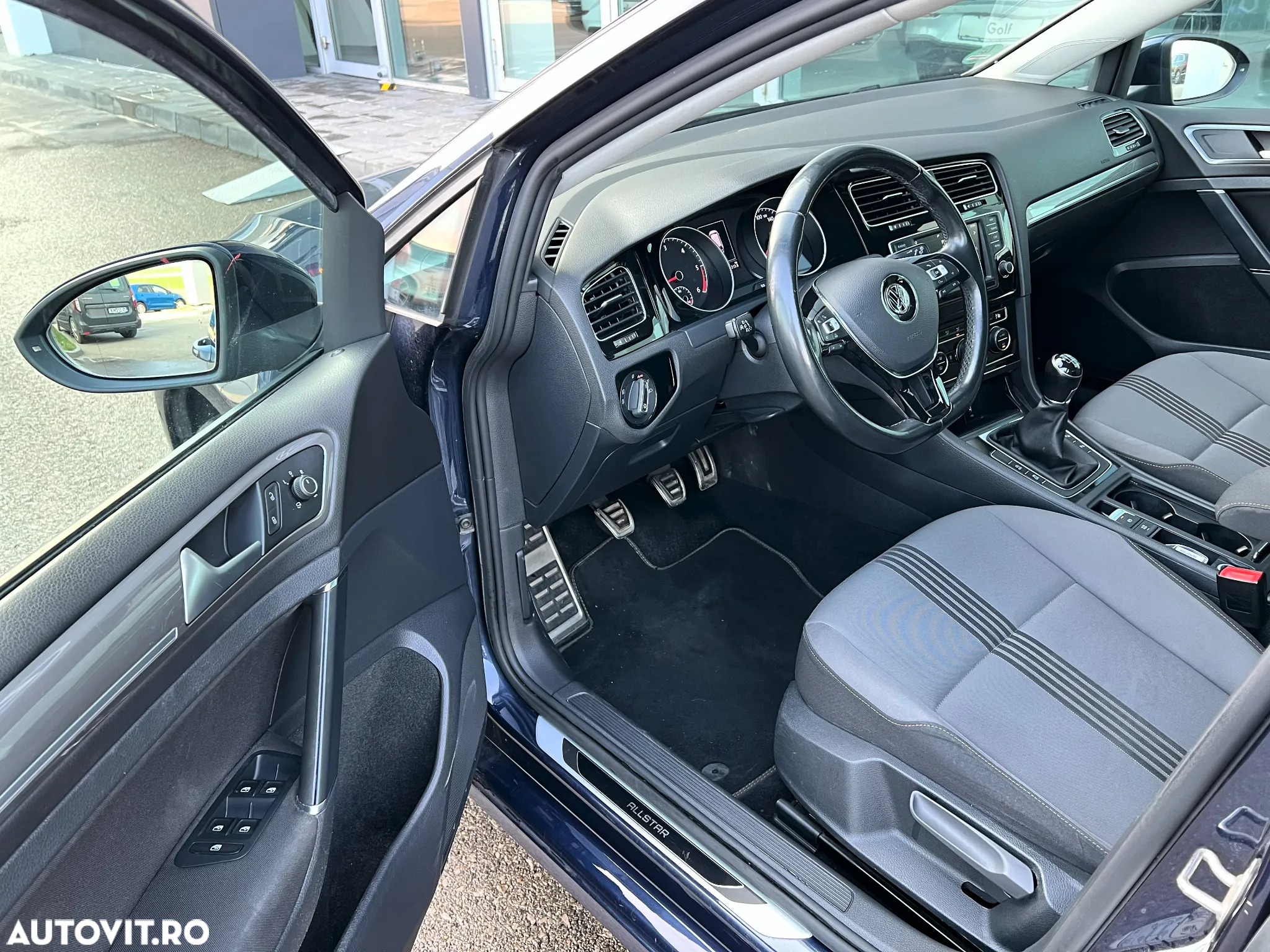 Volkswagen Golf 1.6 TDI 4Motion BlueMotion Technology Allstar - 13