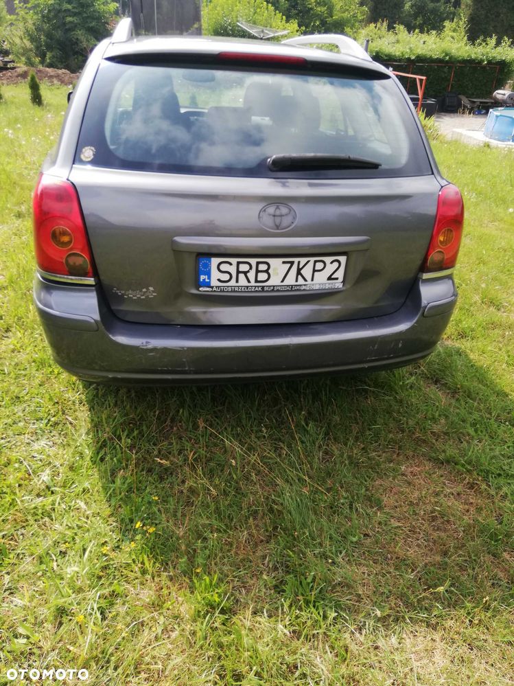 Toyota Avensis - 3