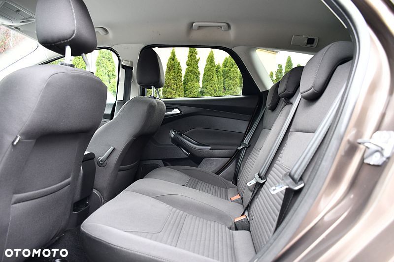 Ford Focus 1.5 EcoBlue Start-Stopp-System TITANIUM DESIGN - 21
