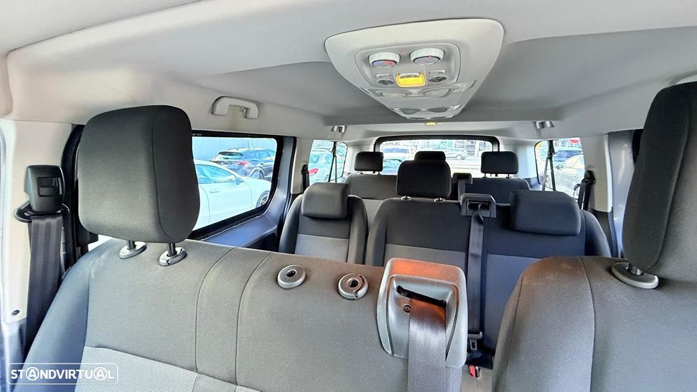 Opel Vivaro 1.5 CDTi L3H1 Essentia - 12