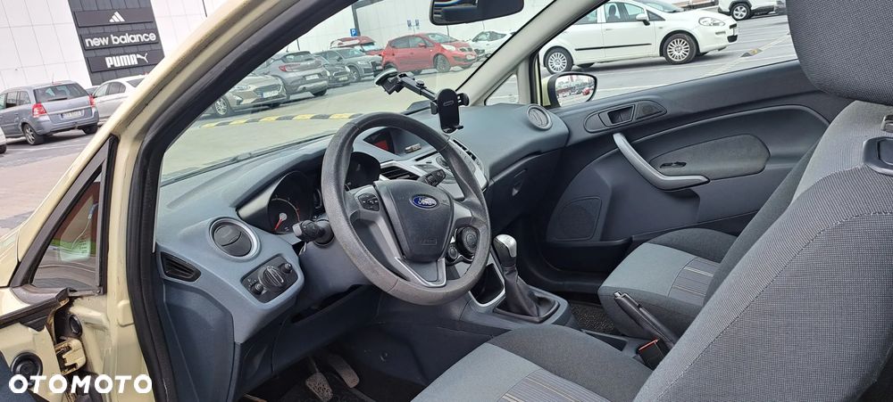 Ford Fiesta - 4