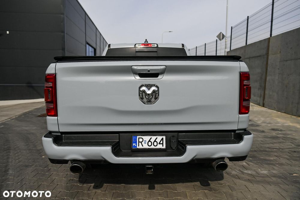 RAM 1500 5.7 Crew Cab Laramie - 4