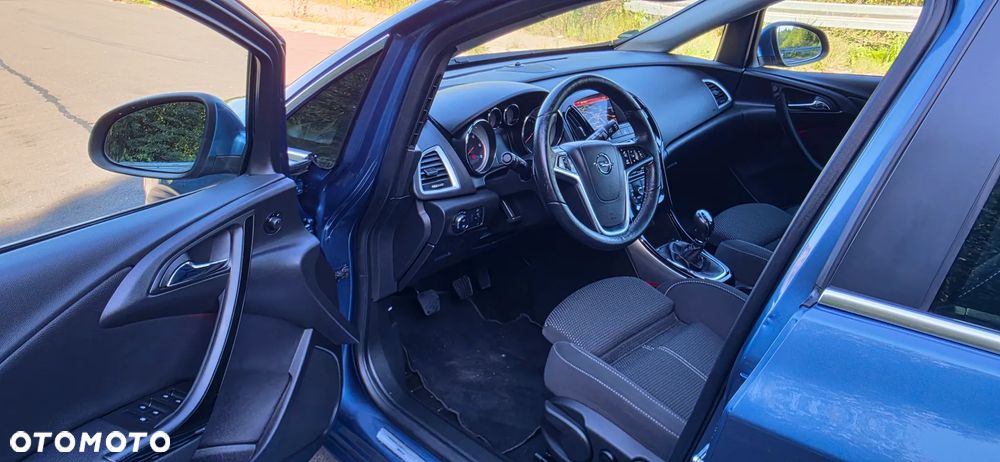 Opel Astra 2.0 CDTI Cosmo - 23