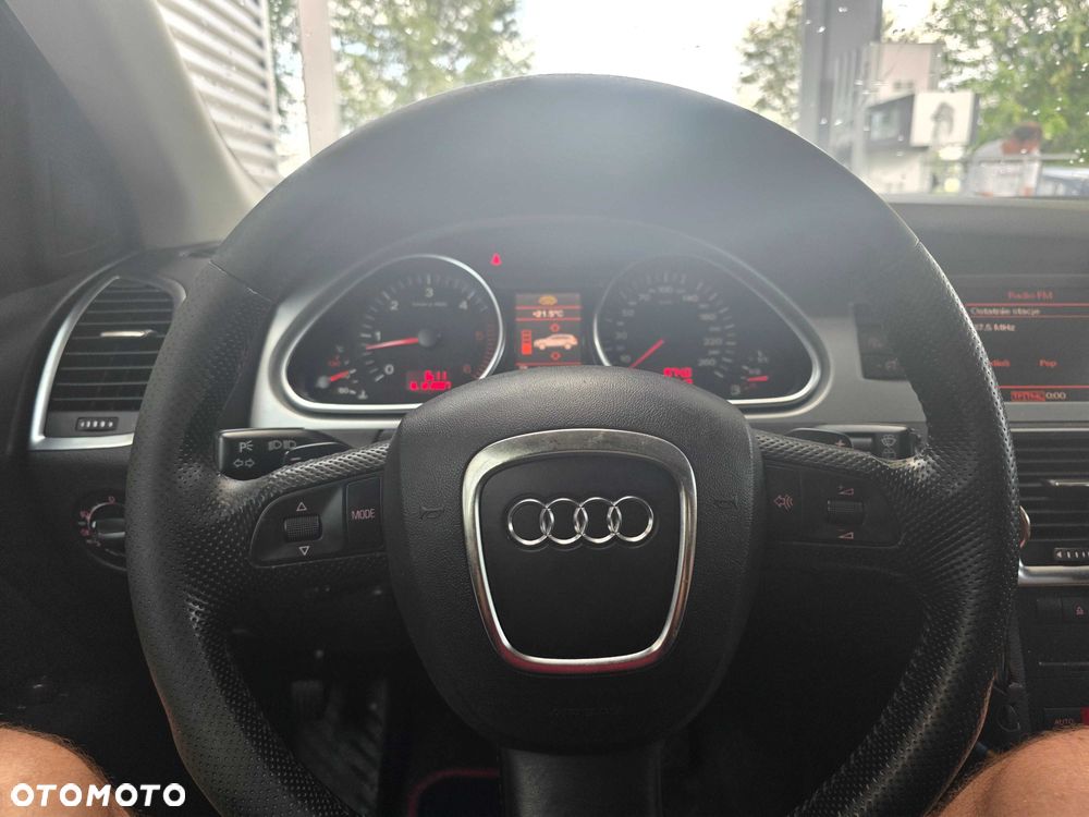 Audi Q7 - 8