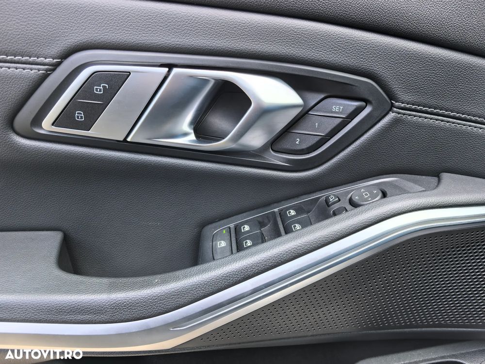 BMW Seria 3 320e Aut. Sport Line - 27