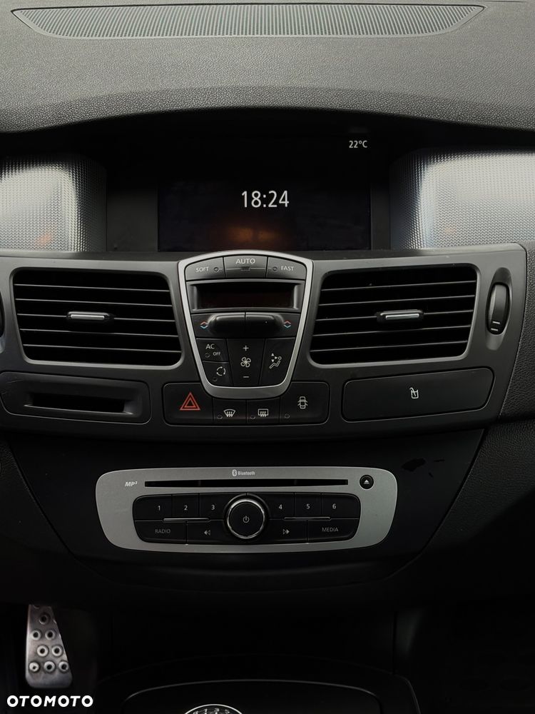 Renault Laguna dCi 150 FAP Start-Stop GT - 24