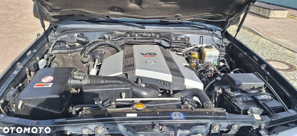 Toyota Land Cruiser - 18