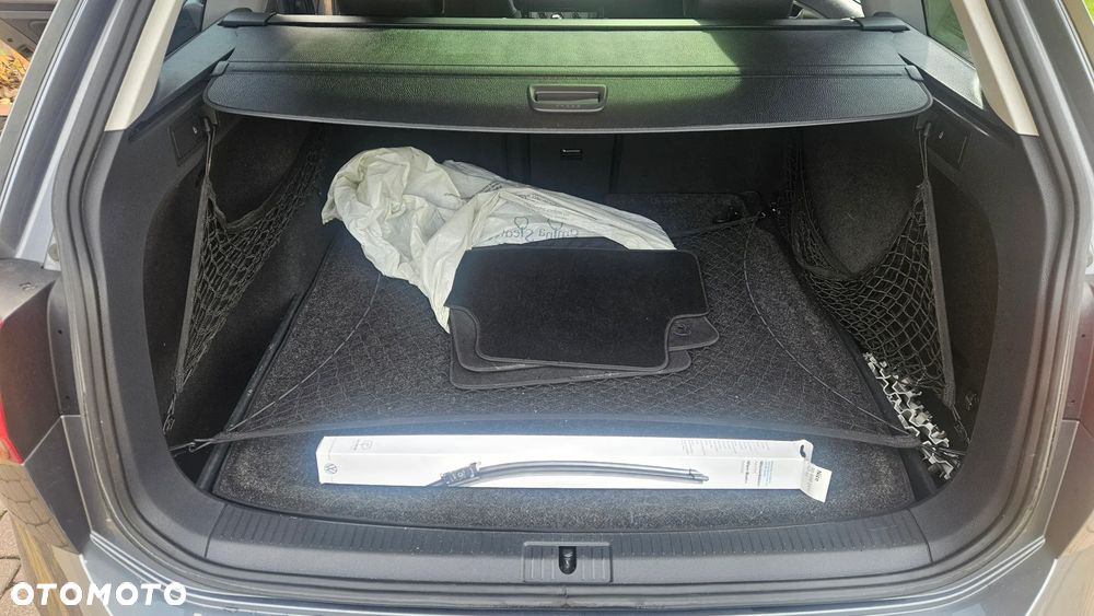 Volkswagen Golf - 24
