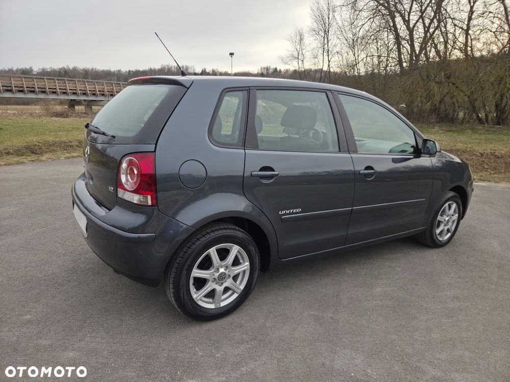 Volkswagen Polo - 6