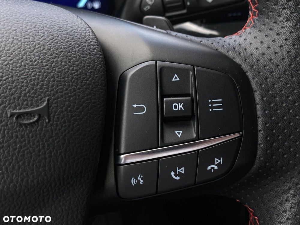 Ford Focus 1.0 EcoBoost mHEV ST-Line X - 16