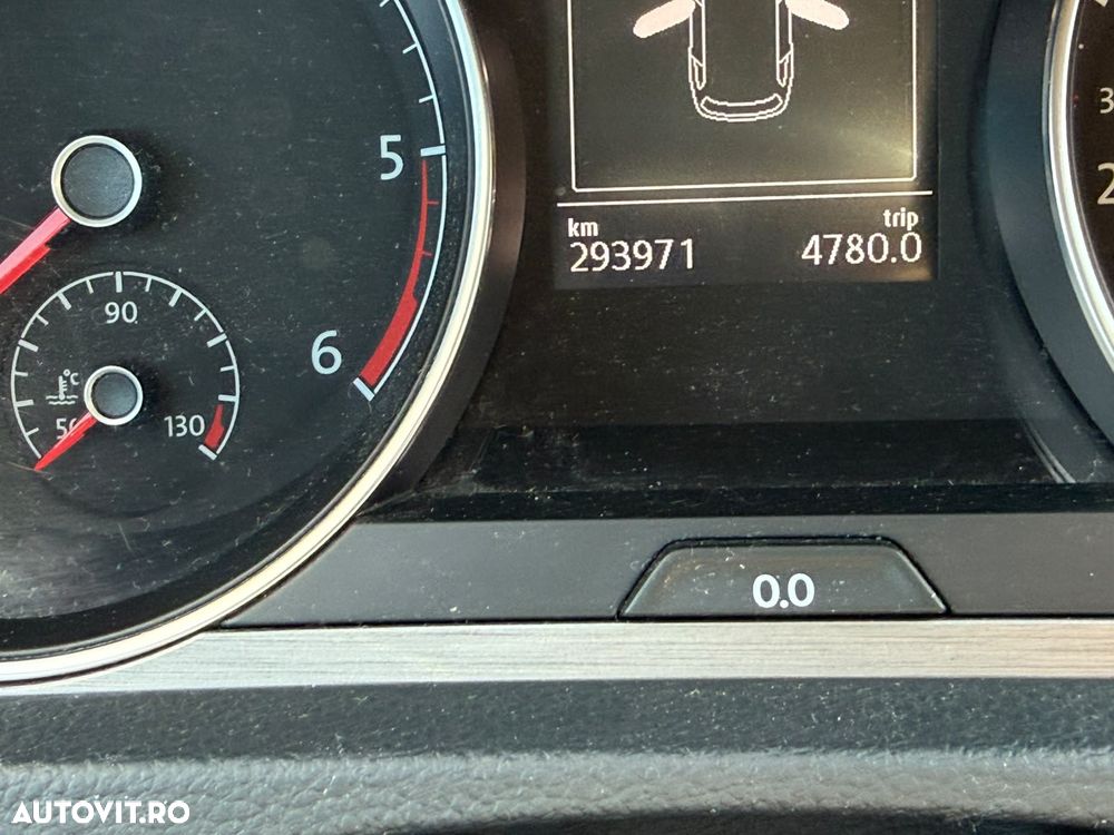 Volkswagen Golf 1.6 TDI DPF BMT DSG Comfortline - 17