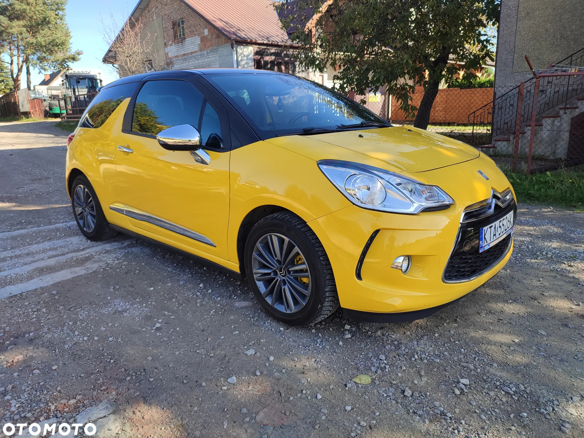 Citroën DS3 1.6 THP SportChic S&S - 3