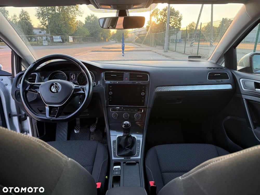 Volkswagen Golf - 7