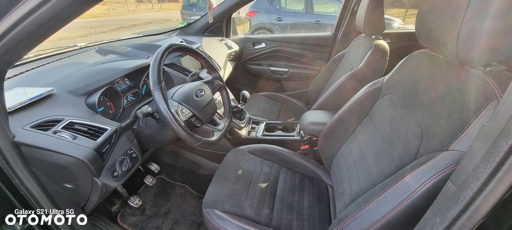 Ford Kuga 2.0 TDCi 4x4 ST-Line - 11