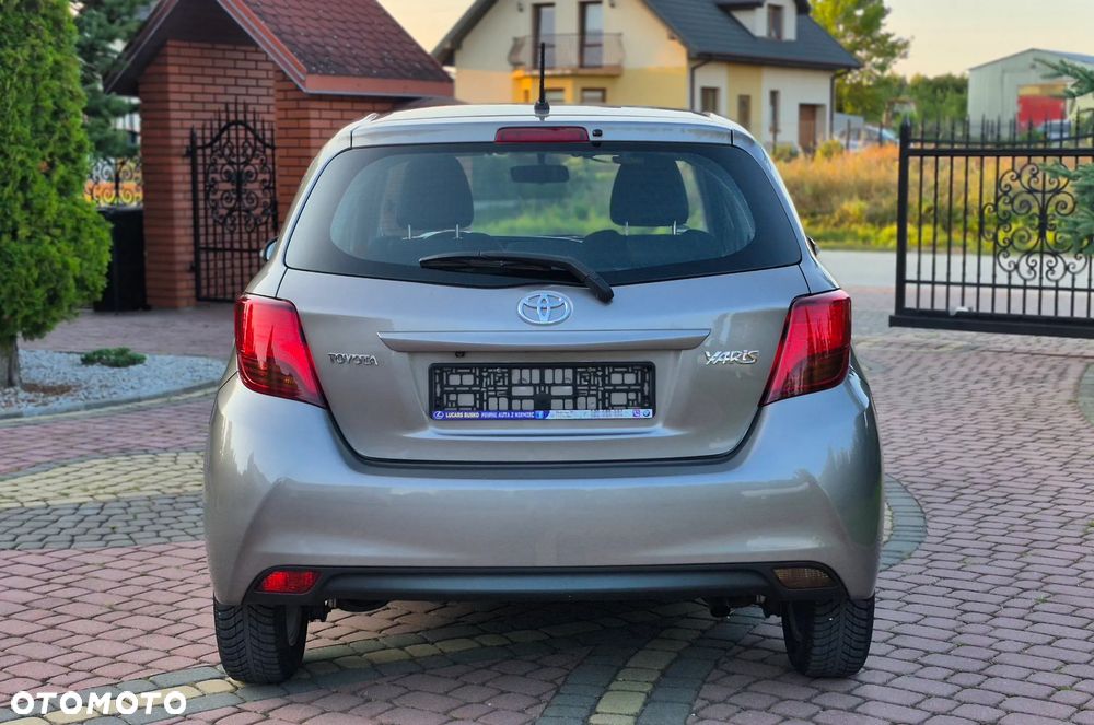 Toyota Yaris 1.33 VVT-i Life - 31